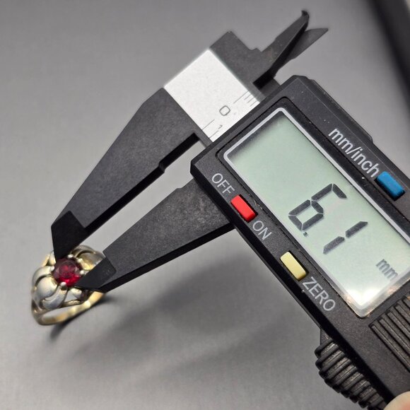 Vintage Sterling Silver Garnet Ring Size 9 Repousse Signed STS Art Nouveau Style - Picture 10 of 13